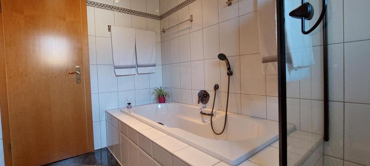 Ferienwohnung Odenwaldblick Momlingen Exterior foto